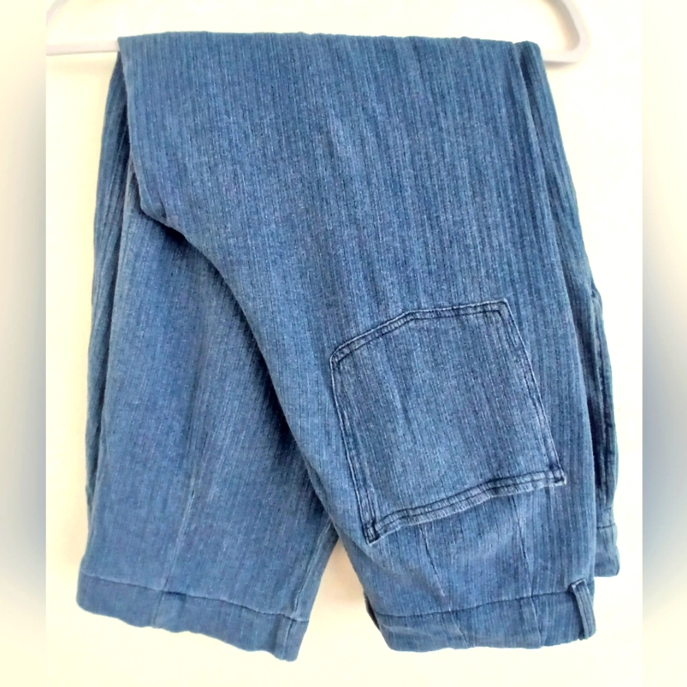 Halara Jeans - Picture 2 of 15